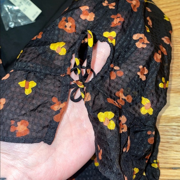 NWT madewell black floral blouse - Picture 4 of 5